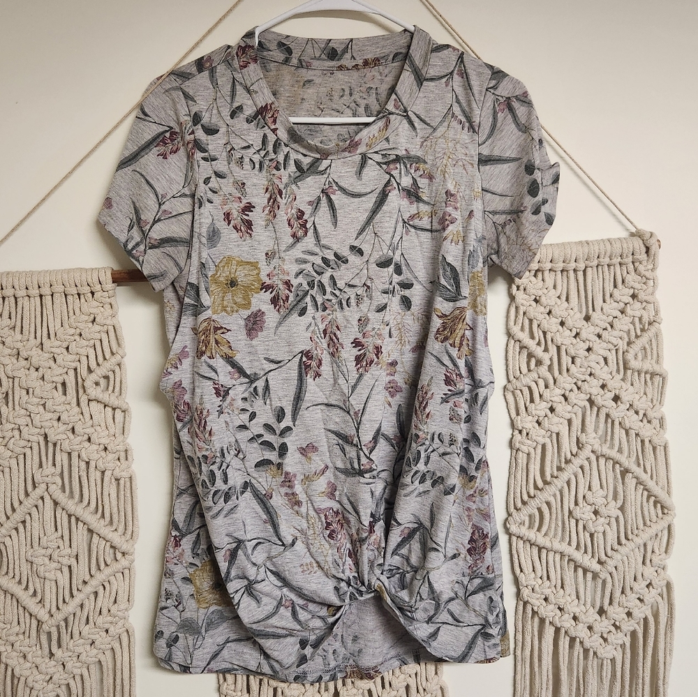 Latched Mama knotted Nursing T-Shirt